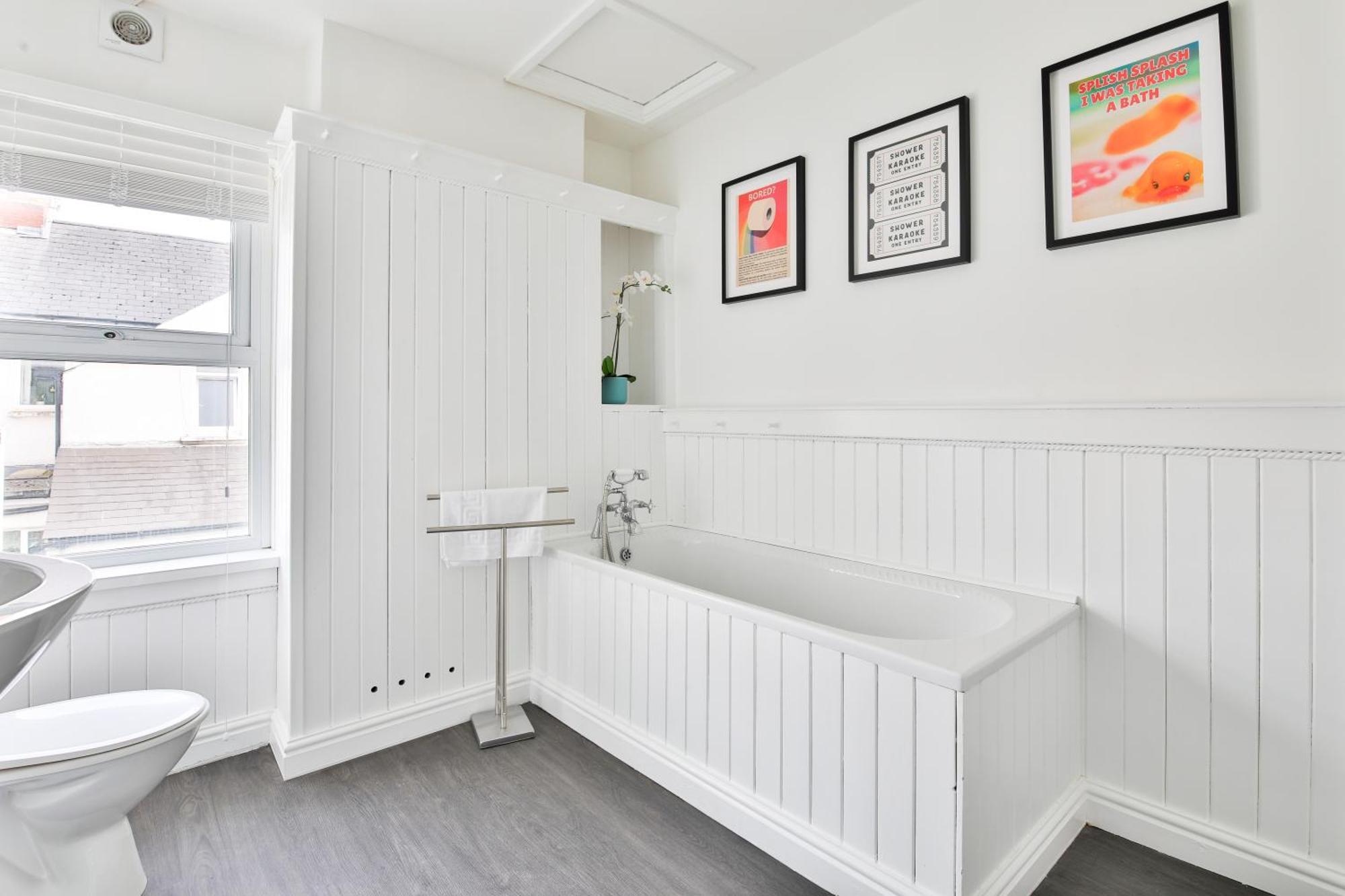 Fresh Cardiff Bay 2 Bedroom House- 3 Tv'S Extérieur photo